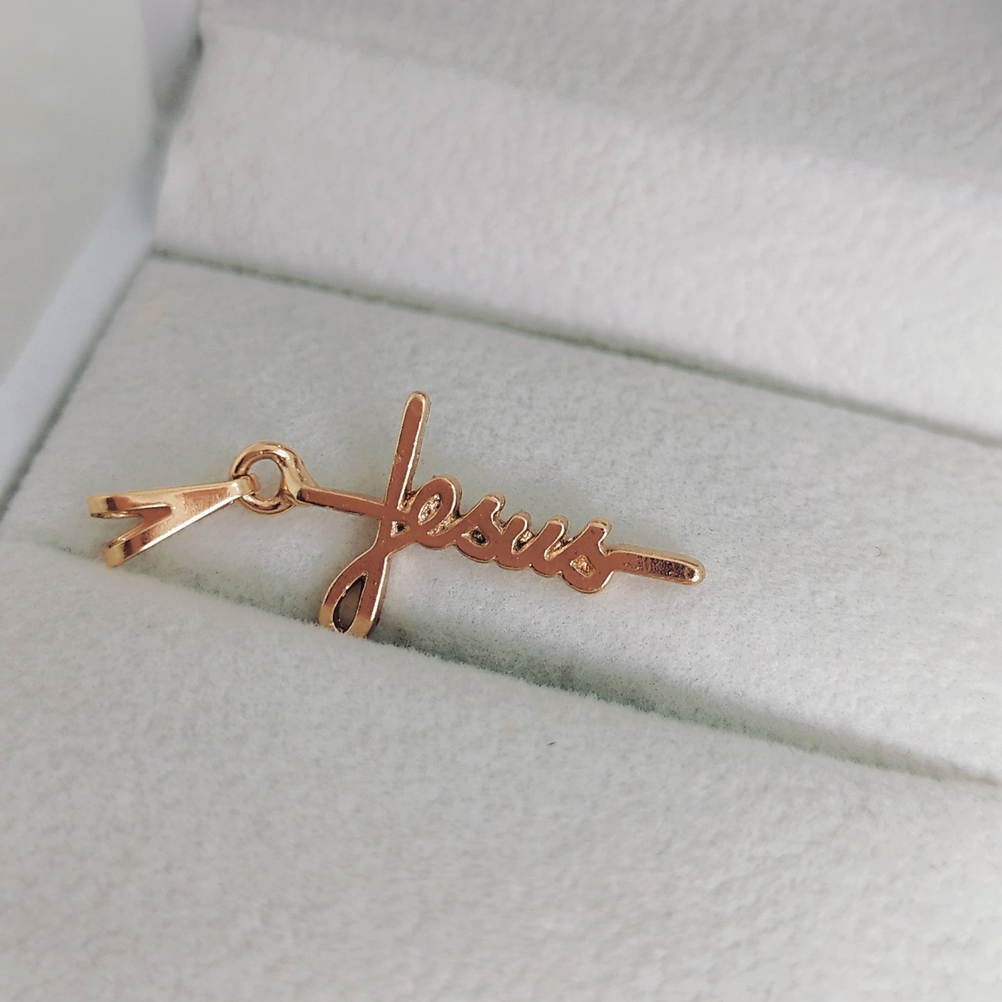 Dije Cruz Jess 3.2cm