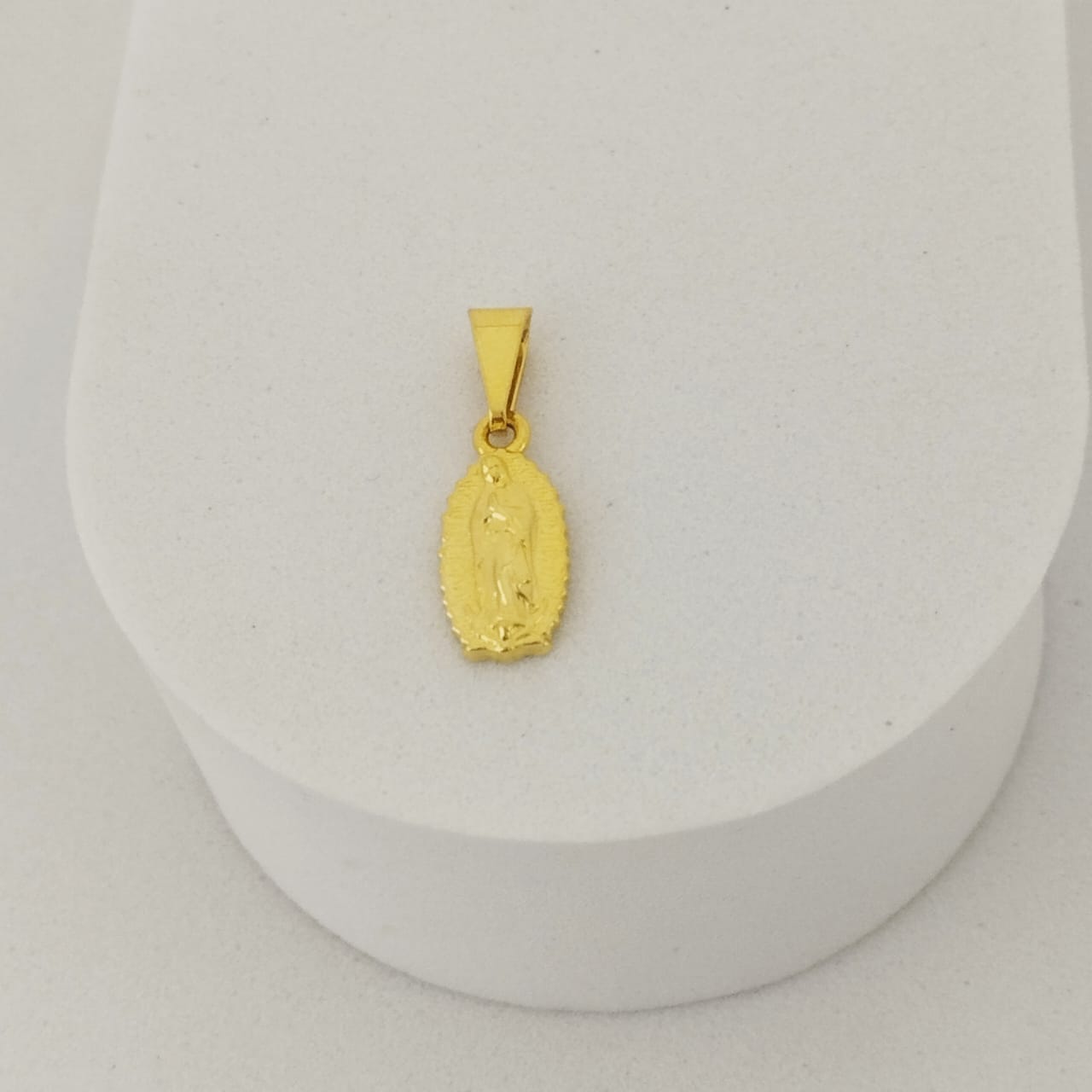 Dije Guadalupe Diamantada 2cm