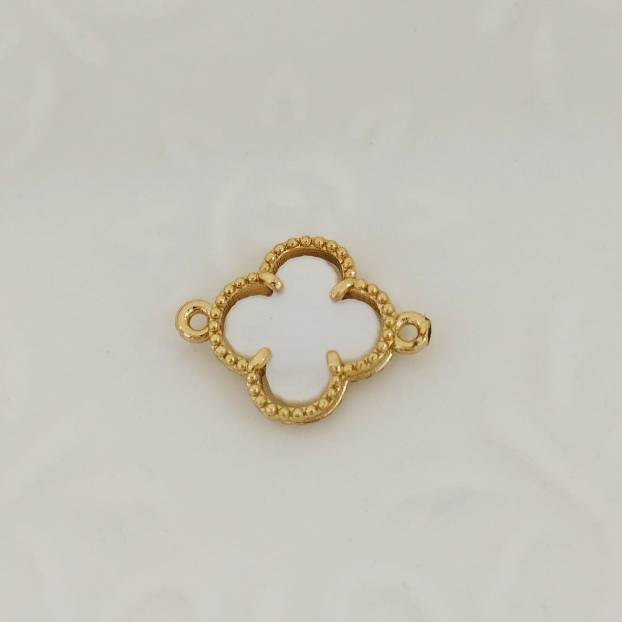 Herraje Trebol Piedra Nacar 1.5cm