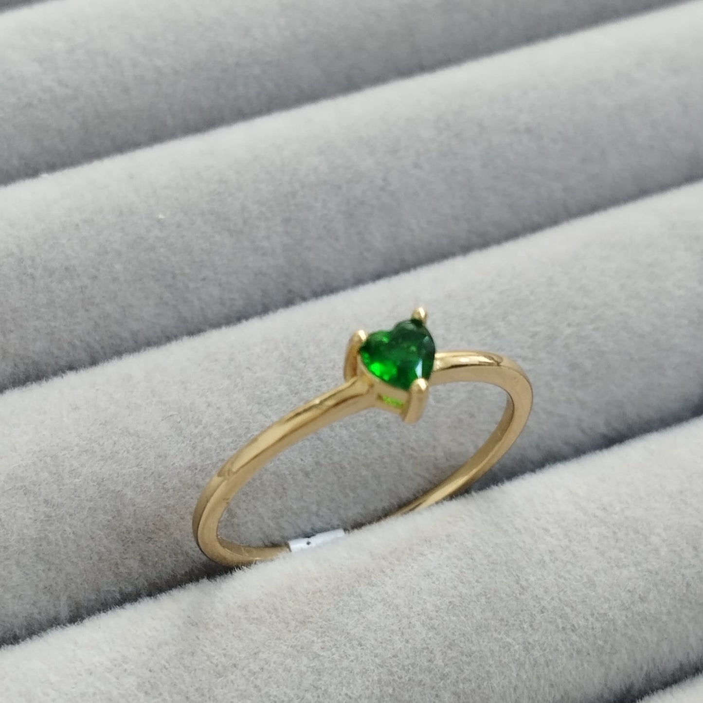 Anillo Solitario Corazón Circón Verde T7 1/2 ID: 371