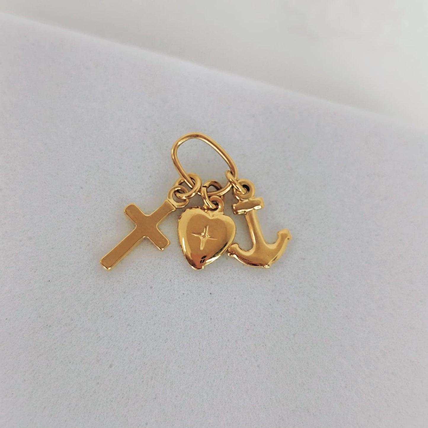 Dije Tres Gracias 2cm