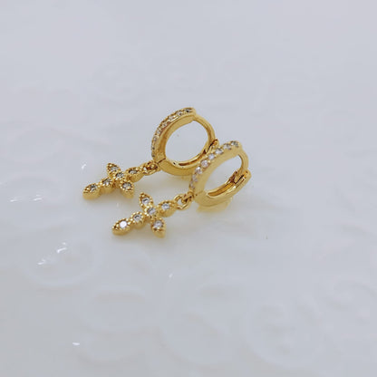 Candonga Con Cruz y Circon Blanco 2.1cm