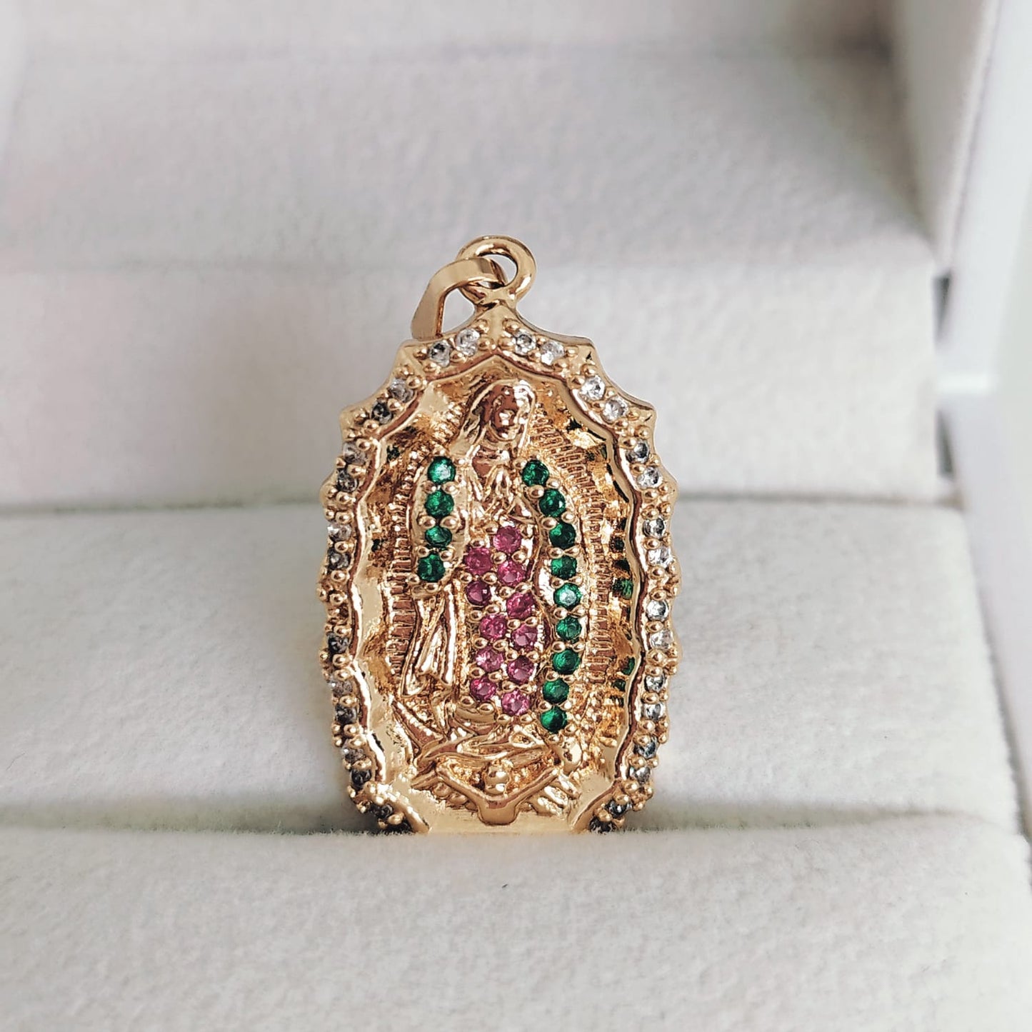 Dije Virgen Guadalupe Maciza Circ󮠄e Colores