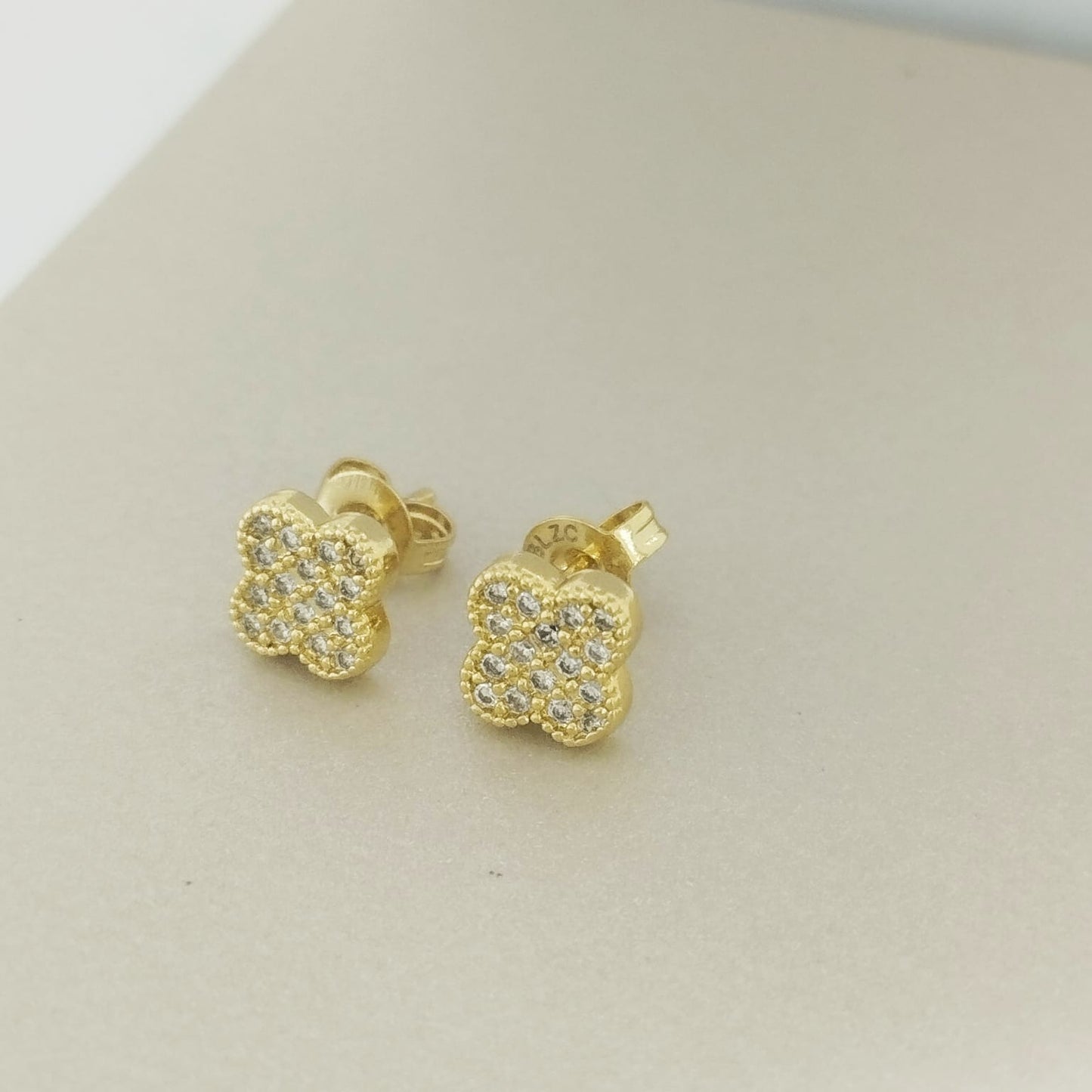 Topos Trebol Luck Circon Blanco 7mm