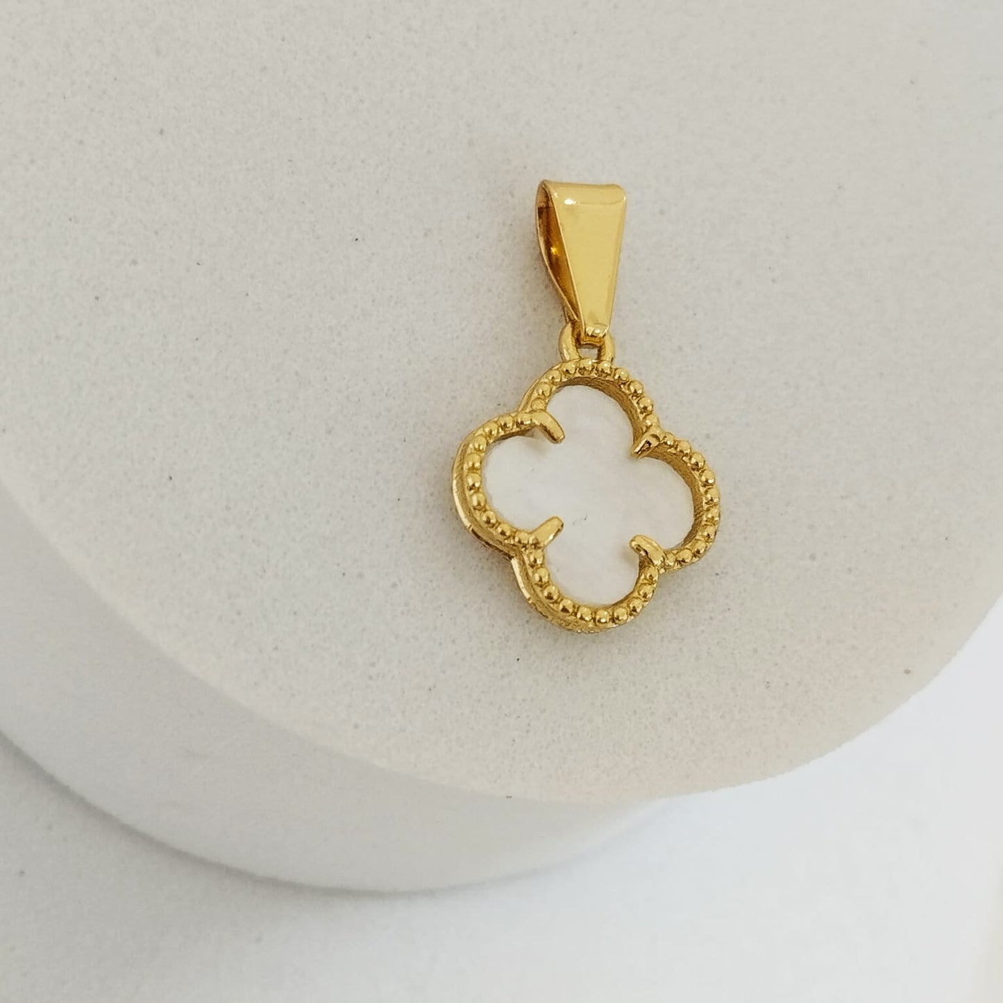 Dije Trebol Piedra Nacar 2cm