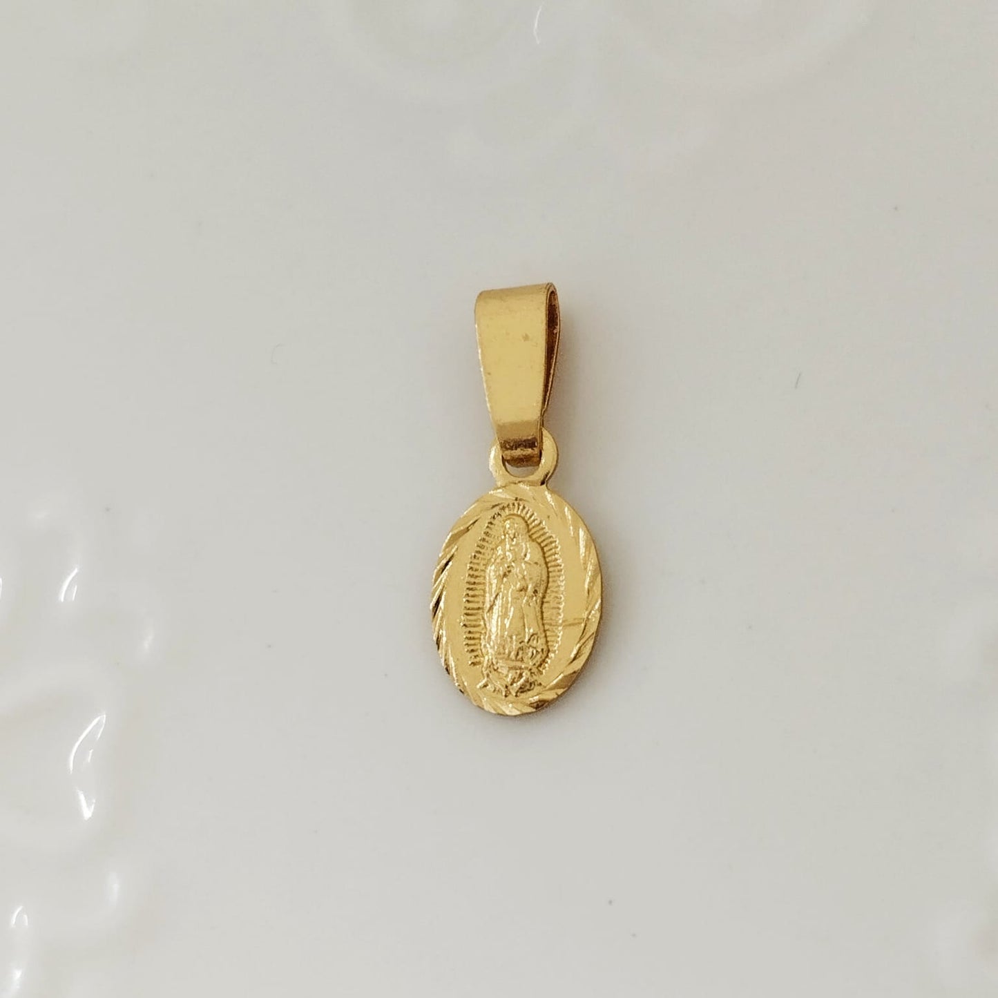 Dije Virgen Guadalupe 1.5cm