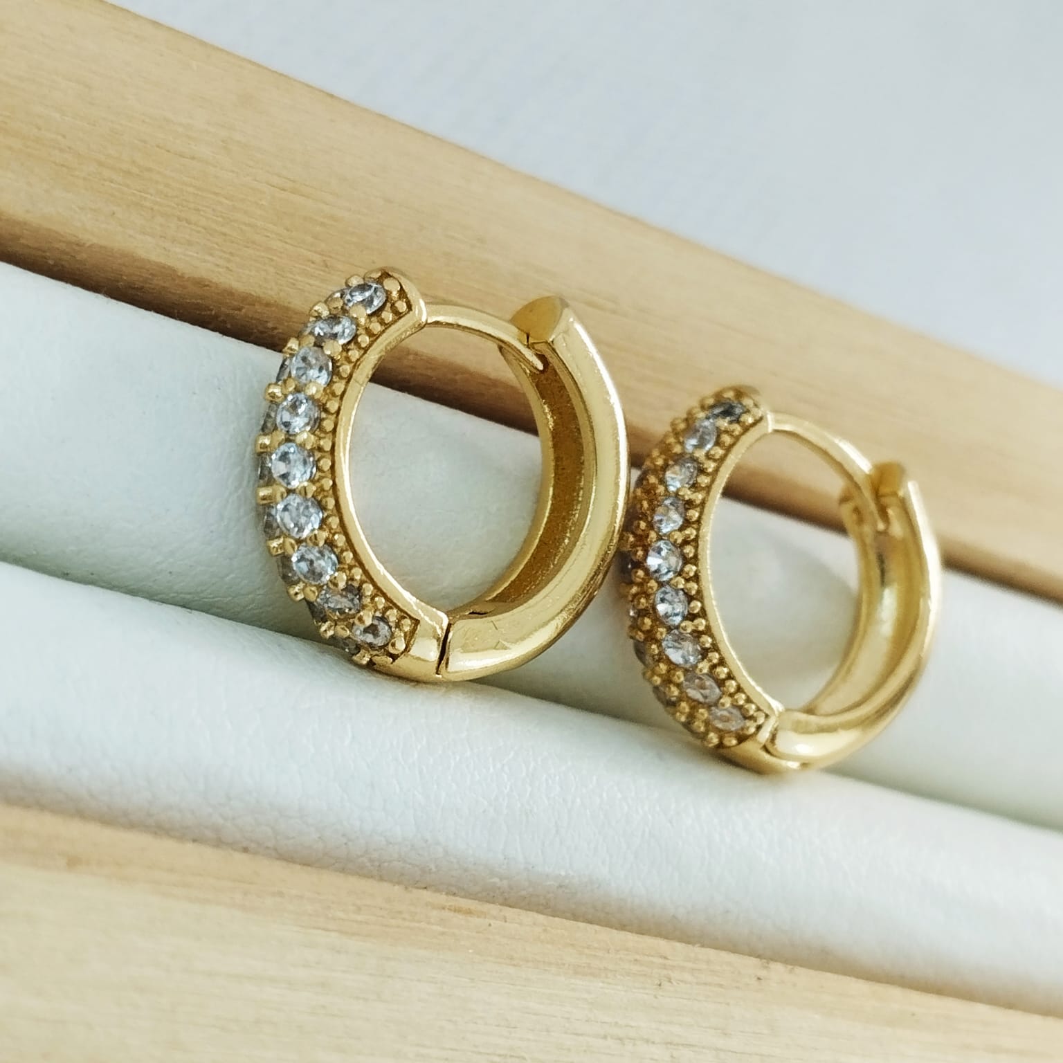 Candonga Con Circón Blanco 1.5cm ID: 208