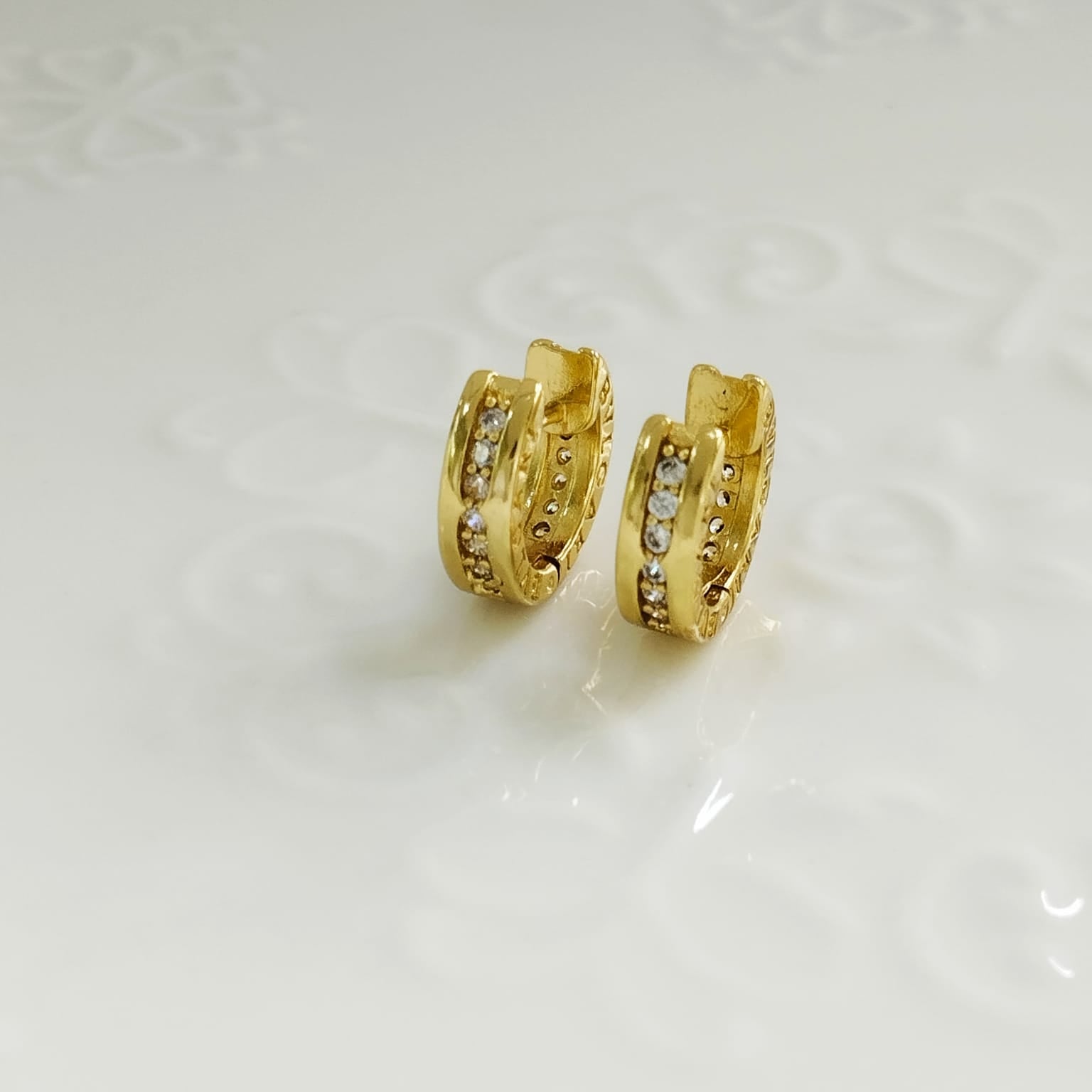 Candonga bvlgari Con Circón Blanco 1.3cm ID: 209