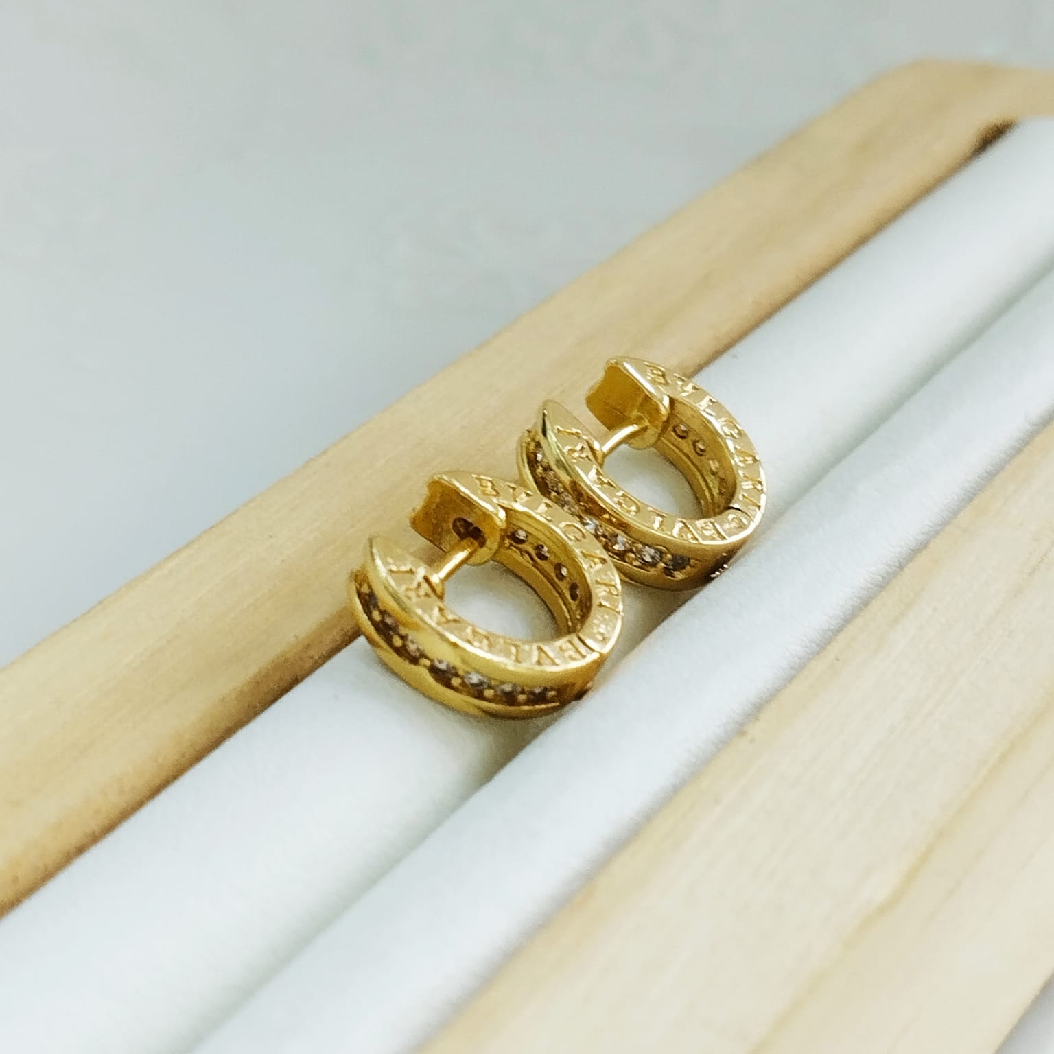 Candonga bvlgari Con Circón Blanco 1.3cm ID: 209