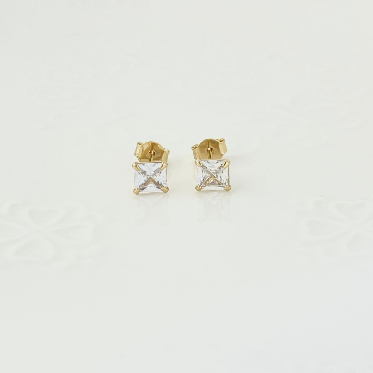 Topo Circon Cuadrado 6mm ID: 221