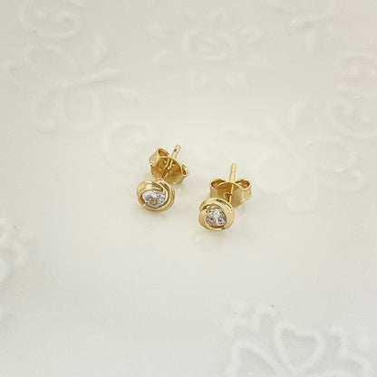 Topo Emtorchado Con Circon Blanco 6mm ID: 228