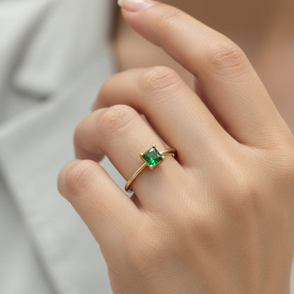 Anillo Solitario Con Circón Verde T7 ID: 355