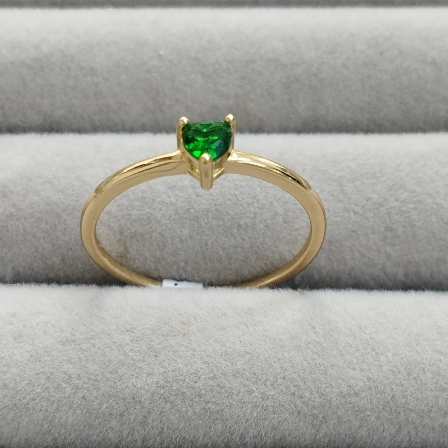 Anillo Solitario Corazón Circón Verde T7 1/2 ID: 371