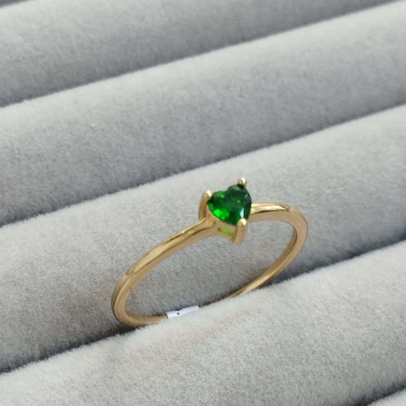 Anillo Solitario Corazón Circón Verde T7 1/2 ID: 371