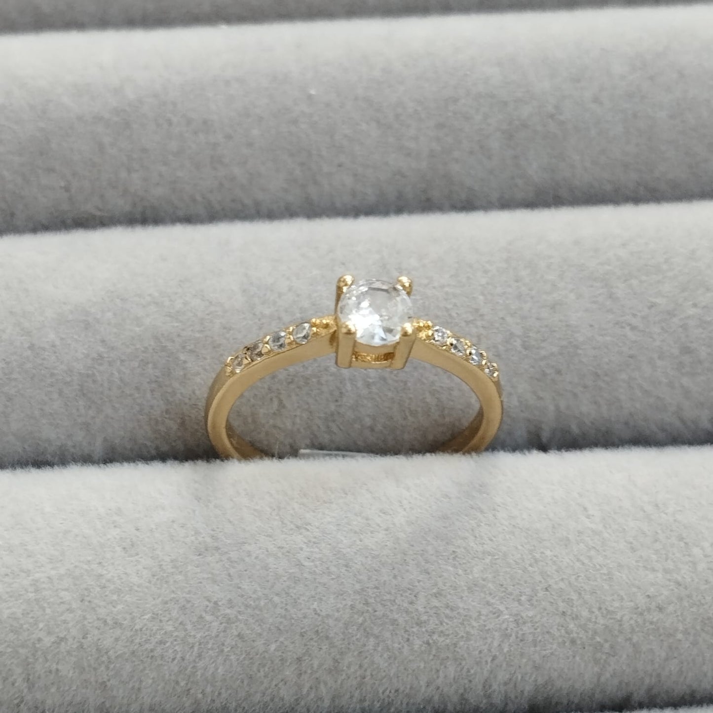 Anillo Solitario Con Circon Blanco T4 ID: 350