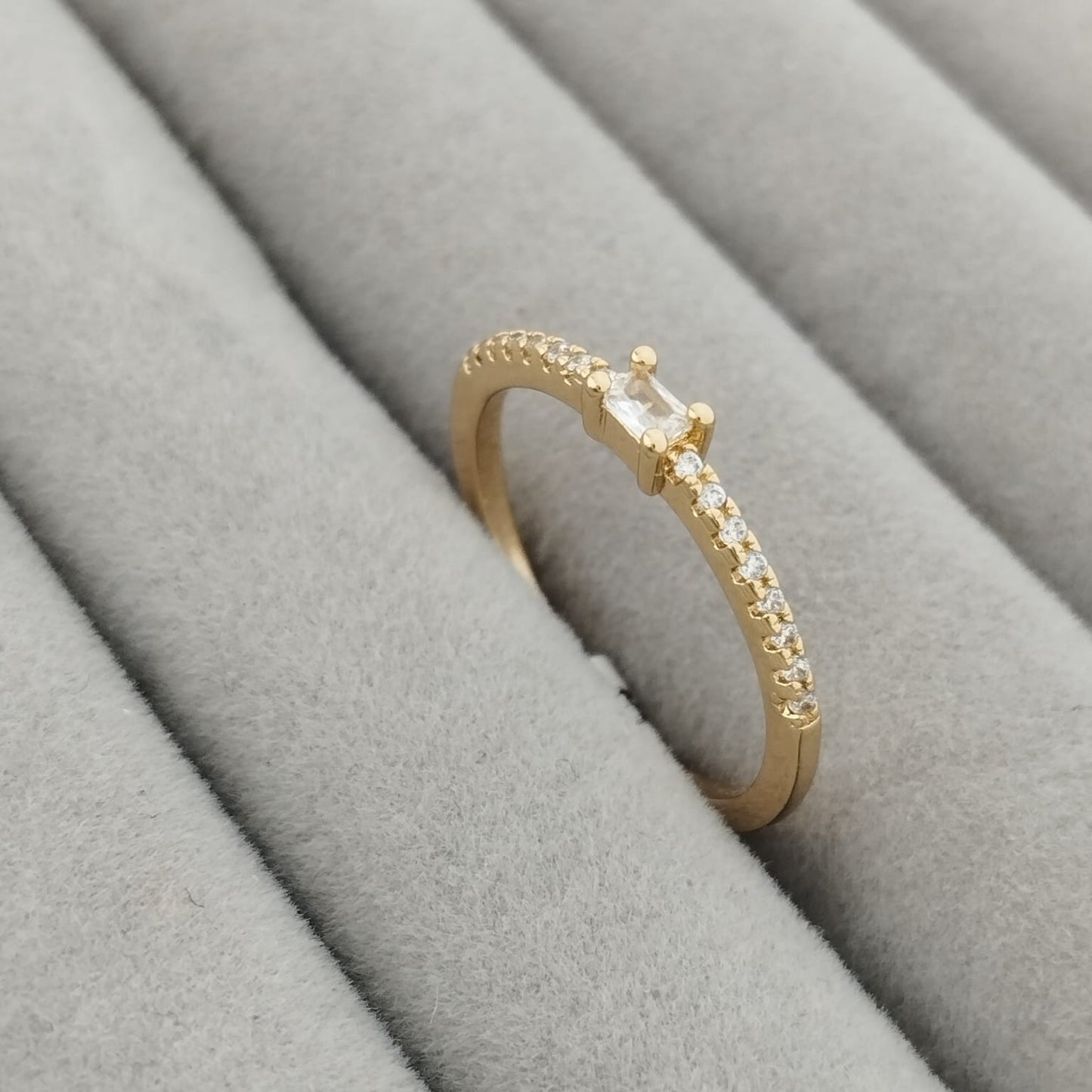 Anillo Solitario Con Circon Blanco T7 1/2 ID: 346