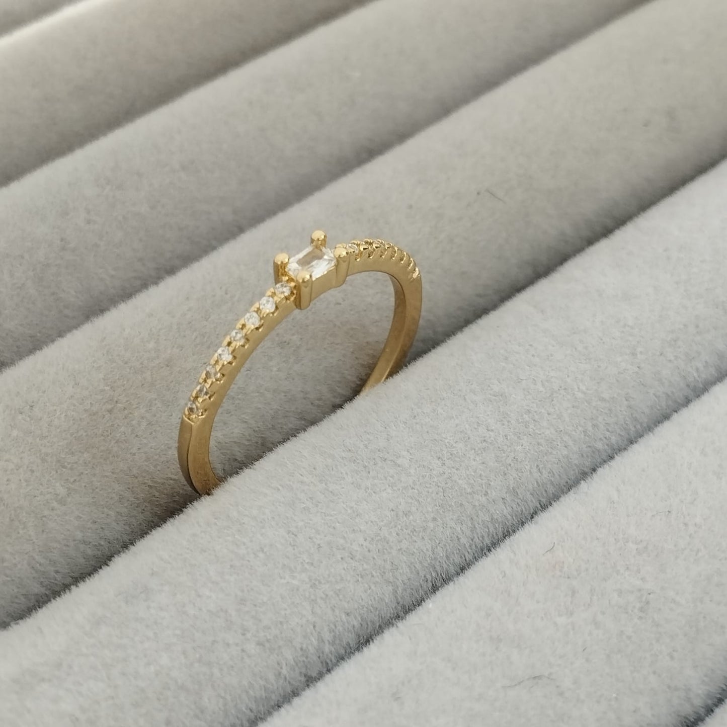 Anillo Solitario Con Circon Blanco T7 1/2 ID: 346