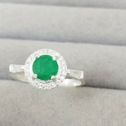 Anillo Esmeralda 6mm Redonda y Circon Blanco T8 ID: 518