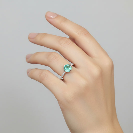 Anillo Esmeralda 6mm Redonda y Circon Blanco T8 Plata 925 ID: 516