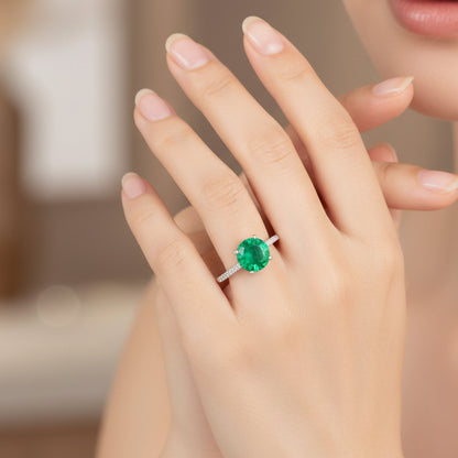 Anillo Esmeralda 6mm Redonda y Circon Blanco T7 ID: 525